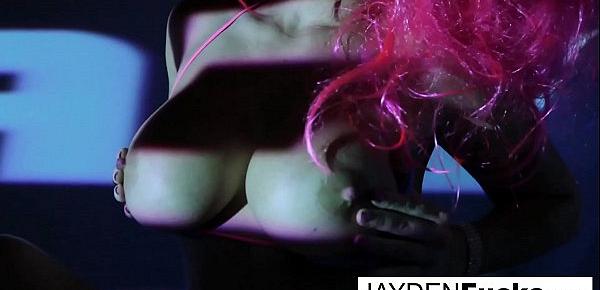  Jayden Jaymes loves to have sexy solo fun with her wet hole!